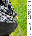 公園で散歩 127304048