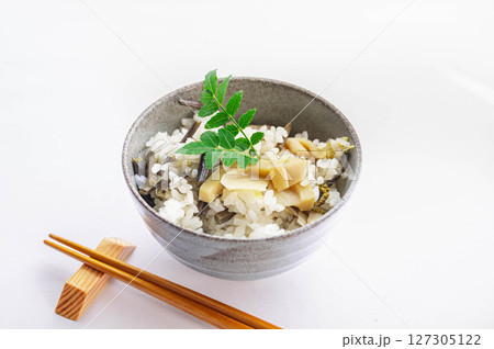 わらびとハチクの山菜ごはん わらびとハチクの山菜ごはん 127305122