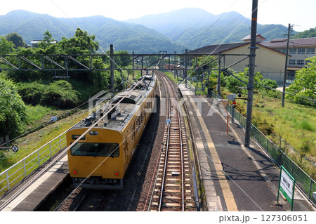 ［JR-V］伯備線115系電車（ワンマン車：岡山⇔新見） 127306051