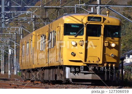 ［JR-V］伯備線115系電車（ワンマン車：岡山⇔新見） 127306059