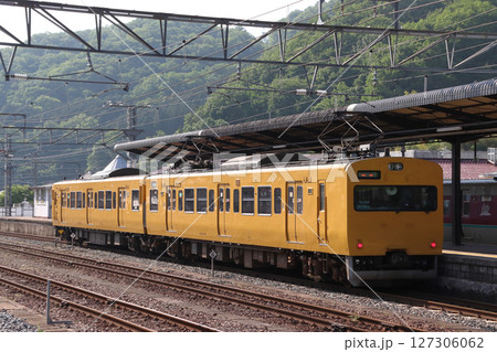 ［JR-V］伯備線115系電車（ワンマン車：岡山⇔新見） 127306062