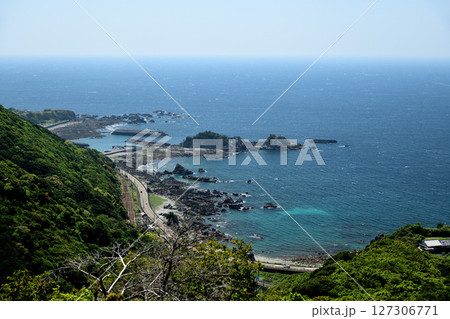 長井坂から見老津の海岸　【和歌山県すさみ町】 127306771