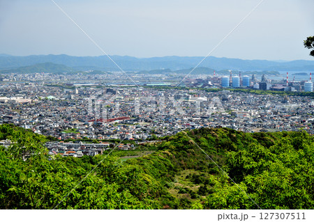 甲山から和歌山市街を望む 【和歌山県和歌山市】 甲山から和歌山市街を望む 【和歌山県和歌山市】 127307511