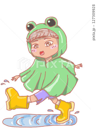 合羽を着て水たまりで遊ぶ女の子 127309928