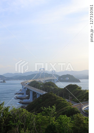兵庫県 大鳴門橋記念館 うずの丘から見る鳴門大橋 127310361
