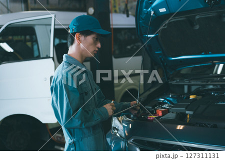 自動車整備士 127311131