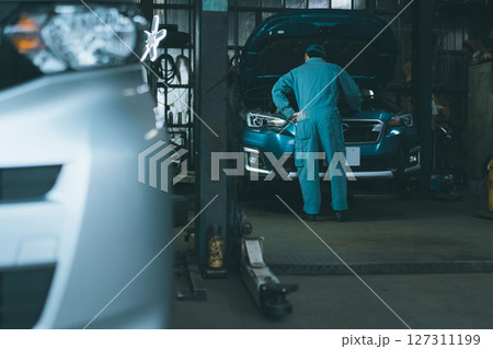 自動車整備士 127311199