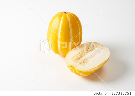 韓国の夏のフルーツ　チャメ（참외）のイメージ 127311751