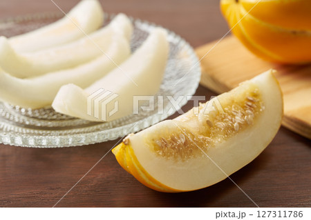 韓国の夏のフルーツ　チャメ（참외）のイメージ 127311786