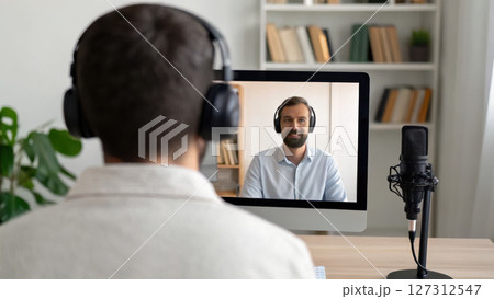 Podcast studio concept, Podcaster engaging in...のイラスト素材 [127312547] - PIXTA