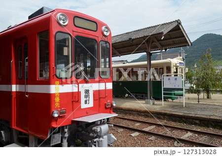 名鉄モ600形電車(旧名鉄美濃駅) 名鉄モ600形電車(旧名鉄美濃駅) 127313028