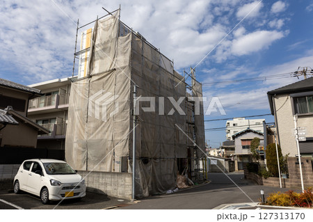 新築工事の建物 新築工事の建物 127313170