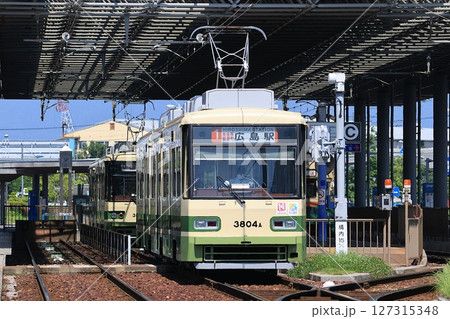 【広島電鉄】3800形〜ぐりーんらいなー〜 1号線(宇品線:広島港〜元宇品口) 【広島電鉄】3800形〜ぐりーんらいなー〜 1号線(宇品線:広島港〜元宇品口) 127315348