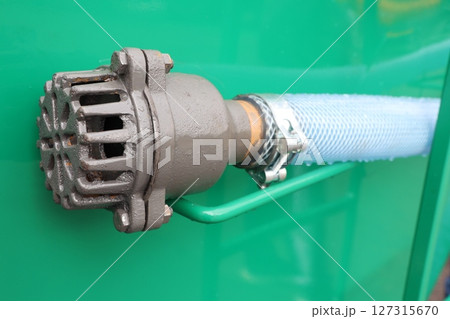 An essential connection in industrial applications between various equipment and hoses 127315670