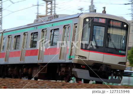 ［DT］東急田園都市線5000系電車（東武スカイツリーライン直通） 127315946