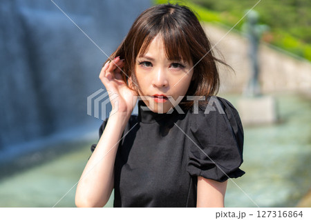 ポートレートモデル 127316864