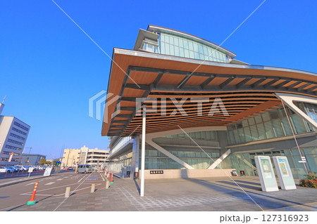 香川県丸亀市、丸亀市役所の風景 127316923