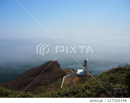 海霧で幻想的な地球岬 127320146