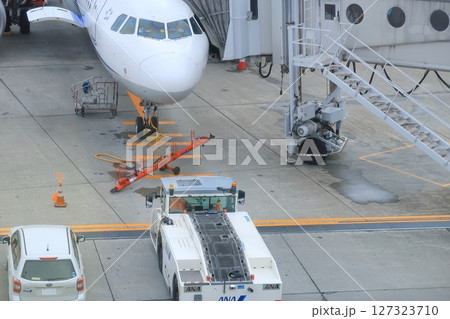 北海道、新千歳空港の風景 127323710