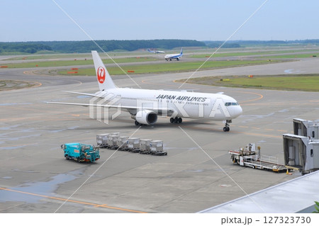 北海道、新千歳空港の風景 北海道、新千歳空港の風景 127323730