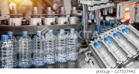 Automatic PET Plastic Bottle Blow Moulding Machine. 127327442