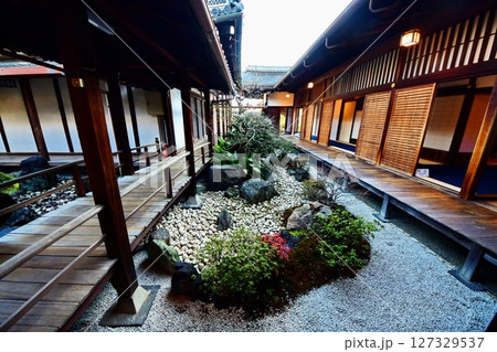 京都府　東寺 観智院・庭園「四方正面の庭」 京都市 南区 九条町　2022年2月 127329537