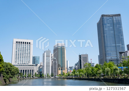 東京都祝田橋交差点周辺から丸の内方面を見た風景 127331567