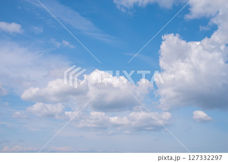 《雲の風景》青空と白い雲 《雲の風景》青空と白い雲 127332297