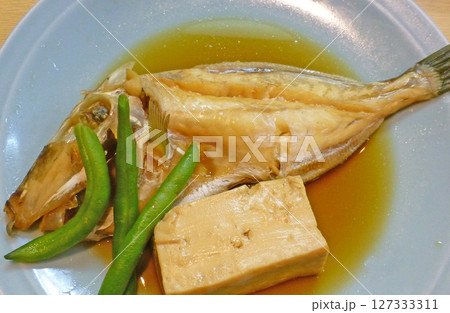 柔らかく旨味たっぷりの美味しさ、カワハギの煮付けの写真 柔らかく旨味たっぷりの美味しさ、カワハギの煮付けの写真 127333311