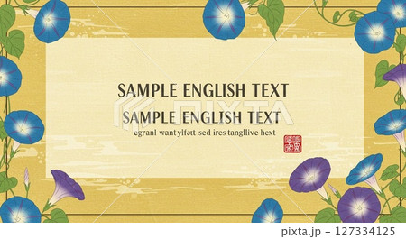 鮮やかな青や紫の朝顔と背景は温かみのある黄色 127334125