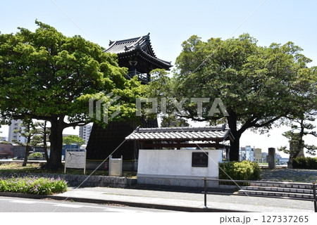 名古屋市熱田区　宮の渡し公園（七里の渡し跡）の時の鐘 127337265