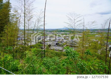 破壊された古墳時代初期の前方後円墳・椿井大塚山古墳19・足元はjr 破壊された古墳時代初期の前方後円墳・椿井大塚山古墳19・足元はjr 127337530