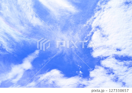 青空と雲イメージ 127338657