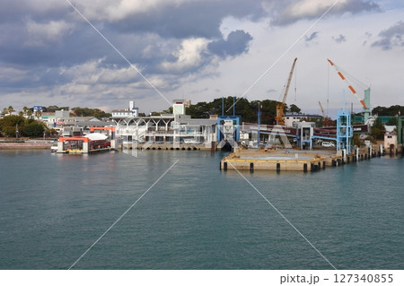 島原港を出港したフェリーからの風景 127340855
