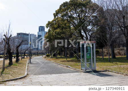 大阪／大川沿いの遊歩道（2025年2月撮影） 127340911