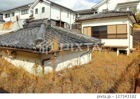 土石流で破壊・埋没した屋根（土石流被災家屋保存公園） 127343182