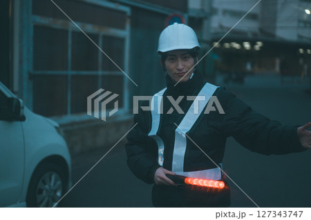 冬の警備員バイト 冬の警備員バイト 127343747