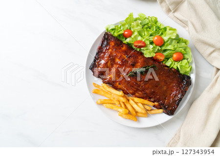 grilled and barbecue ribs pork 127343954
