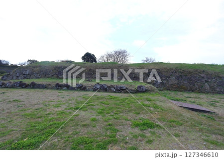 原城址の石垣、土塁遺構 原城址の石垣、土塁遺構 127346610