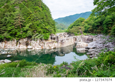 『寝覚の床』木曽路の景勝地 127347074
