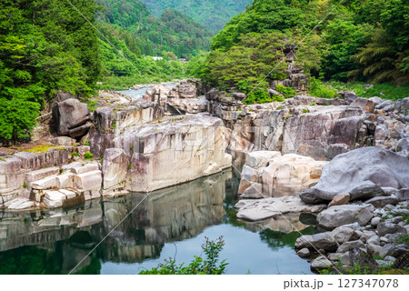 『寝覚の床』木曽路の景勝地 127347078
