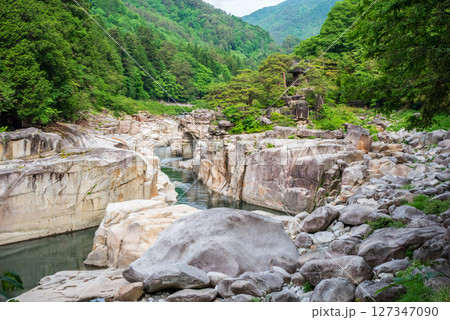 『寝覚の床』木曽路の景勝地 127347090