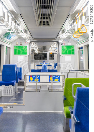 東京モノレール 車内の様子 東京モノレール 車内の様子 127349309