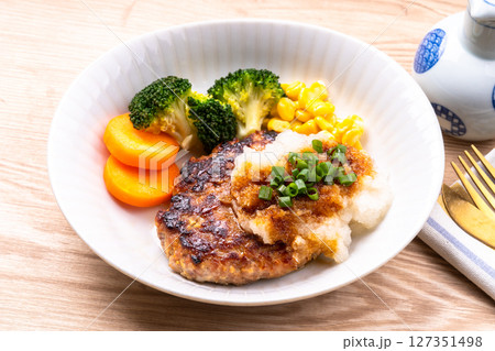 和風おろしハンバーグ 127351498