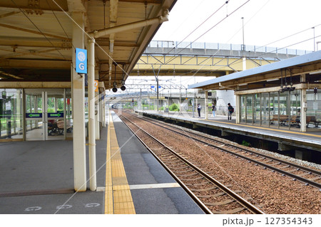 JR北海道、苫小牧駅から南千歳駅までの普通電車風景(2023年夏) JR北海道、苫小牧駅から南千歳駅までの普通電車風景(2023年夏) 127354343