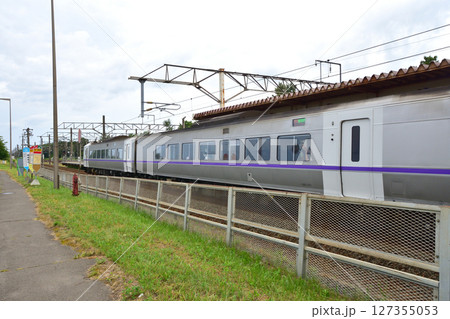 JR北海道、苫小牧駅から南千歳駅までの普通電車風景(2023年夏) JR北海道、苫小牧駅から南千歳駅までの普通電車風景(2023年夏) 127355053