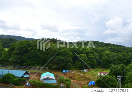 JR北海道、石勝線の新夕張駅から新得駅までの風景(2023年夏) JR北海道、石勝線の新夕張駅から新得駅までの風景(2023年夏) 127357921