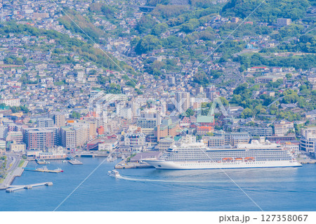（長崎県）長崎港に停泊した豪華客船・バイキングオリオン 127358067