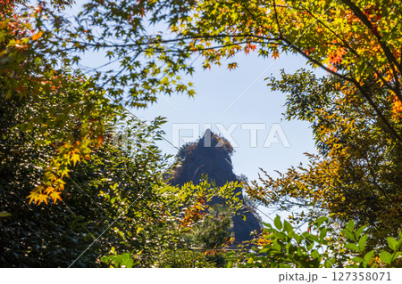 秋の小豆島 紅葉の寒霞渓 表十二景(玉旬峰) 秋の小豆島 紅葉の寒霞渓 表十二景(玉旬峰) 127358071