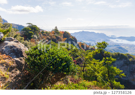 秋の小豆島　紅葉の寒霞渓　鷹取展望台 127358126